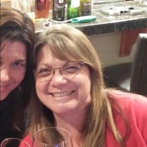 Meet your Posher, Felecia